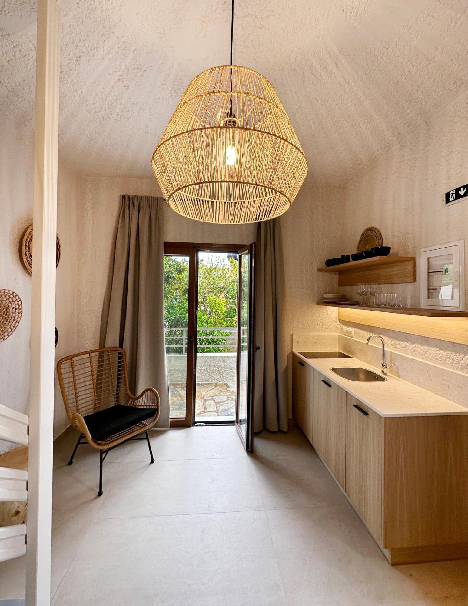 Okeanis Mystique South Aparthotel Ierápetra Exteriör bild